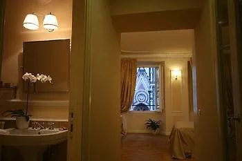 ** Aparthotel Granduomo Charming Accomodation Florenz Italien