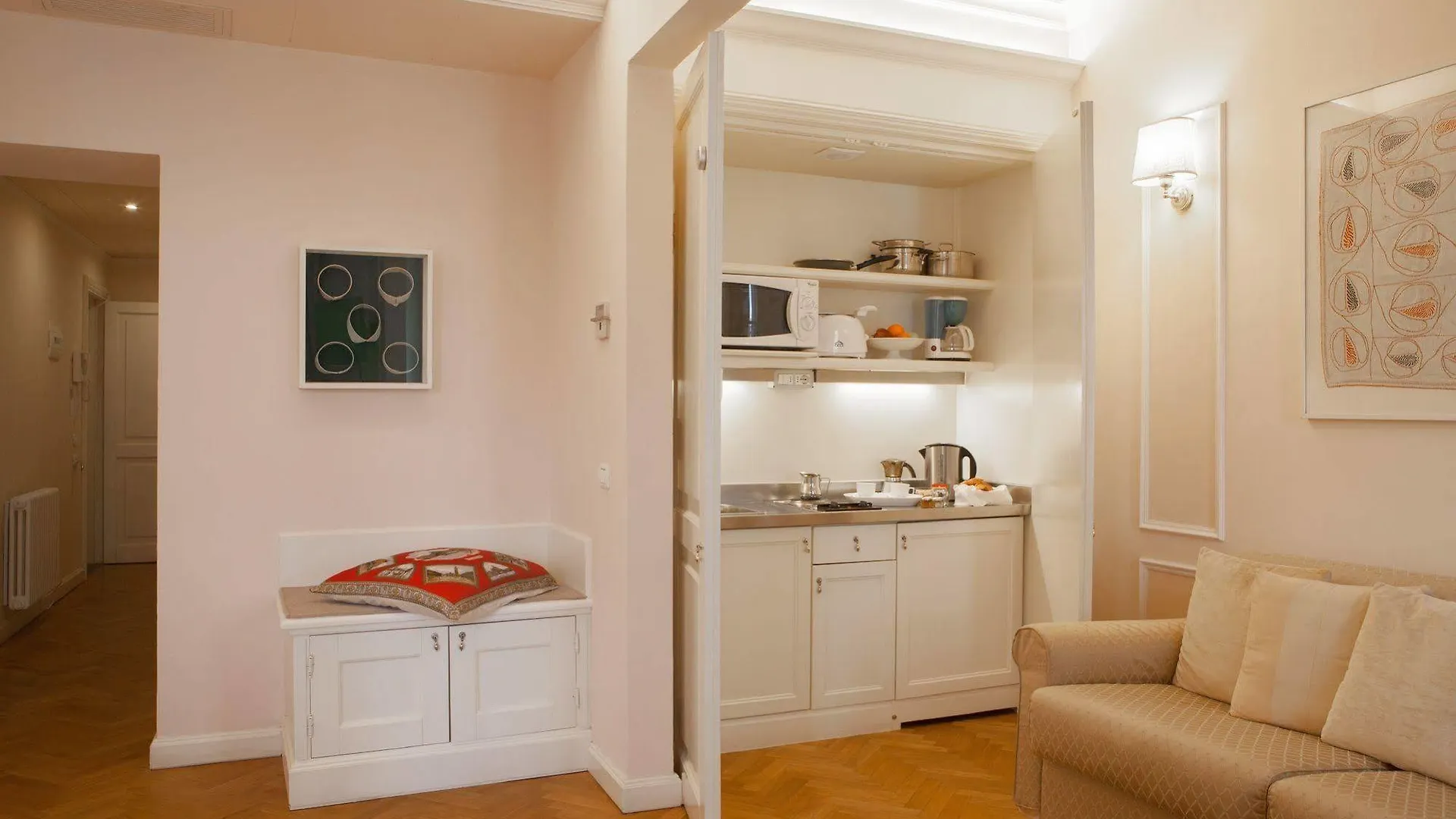 Granduomo Charming Accomodation Florenz 2*,