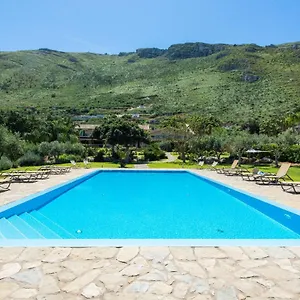  Apartment Ulivo Blu Homes Italien
