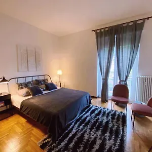 https://casa-di-marco-como.it-lombardy.com