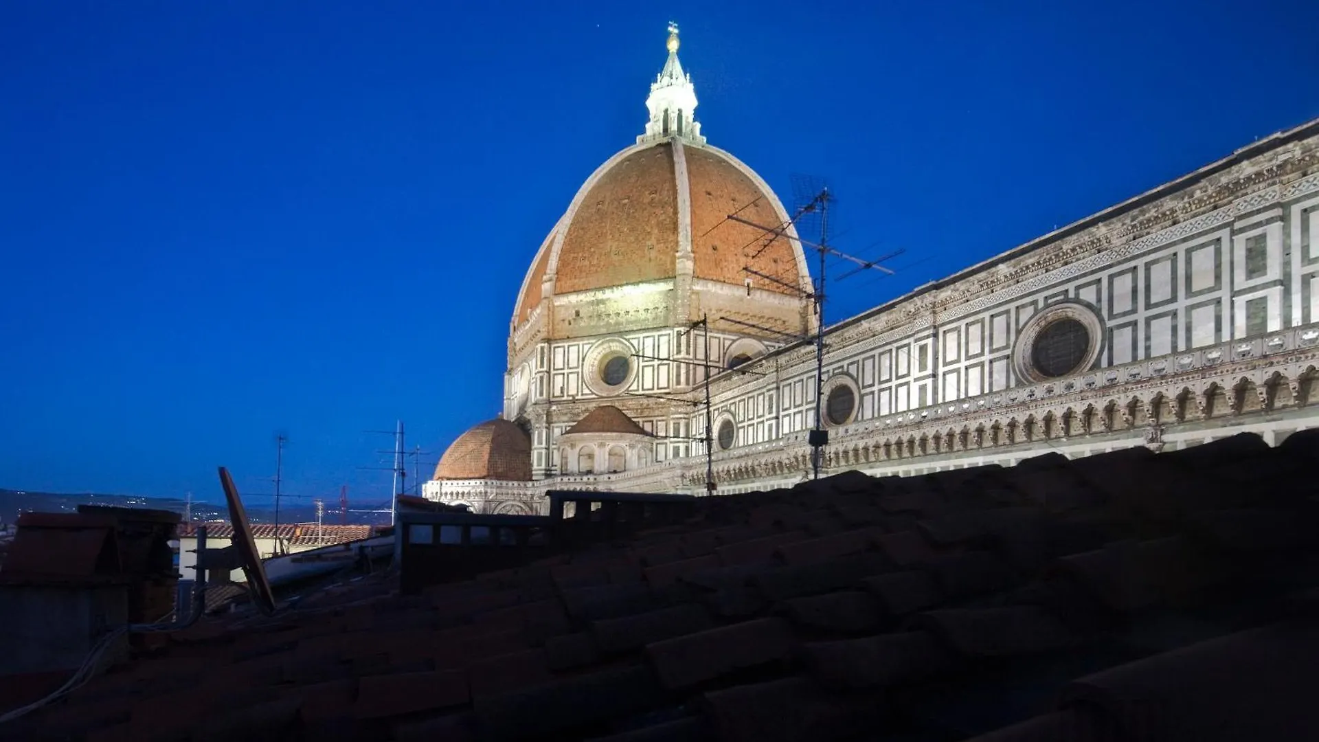 Aparthotel Granduomo Charming Accomodation Florence