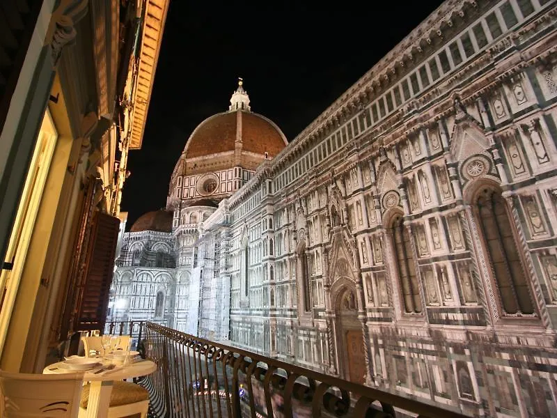 Granduomo Charming Accomodation Florence Italy