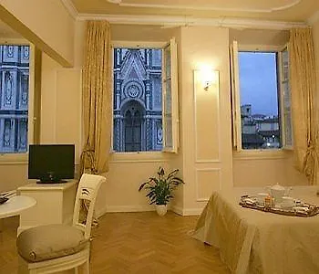 Aparthotel Granduomo Charming Accomodation Florence
